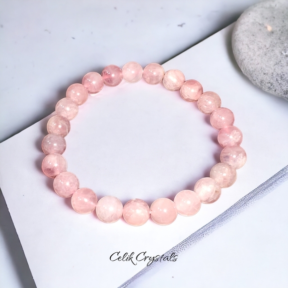 Lavender Rose Quartz Bracelet Natural Stones 8mm Stretches - Picture 1 of 7